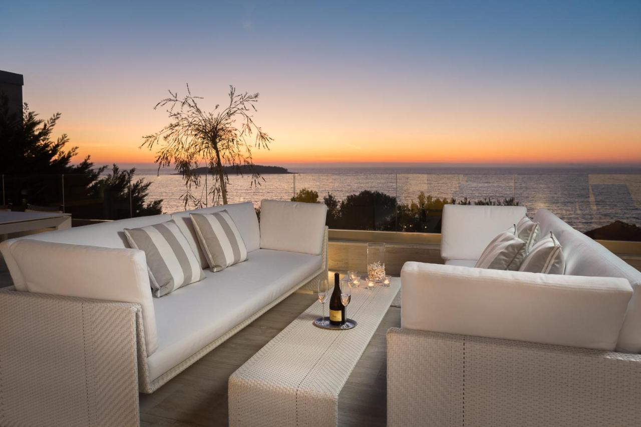 Luxury Seafront Villa Primosten Glamour With Private Pool, Sauna And Gym At The Beach In Primošten Dış mekan fotoğraf